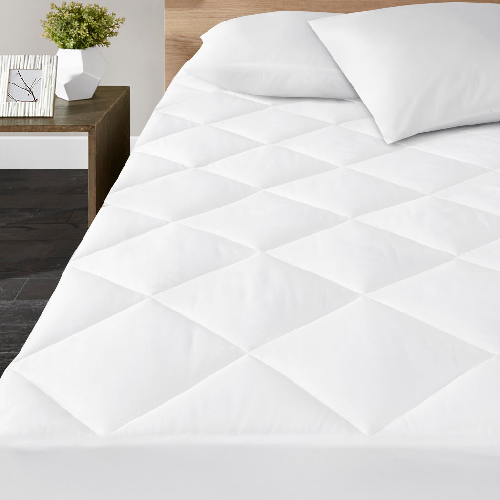 Bezzze 300 Thread Count Cotton Sateen Waterproof Mattress Pad