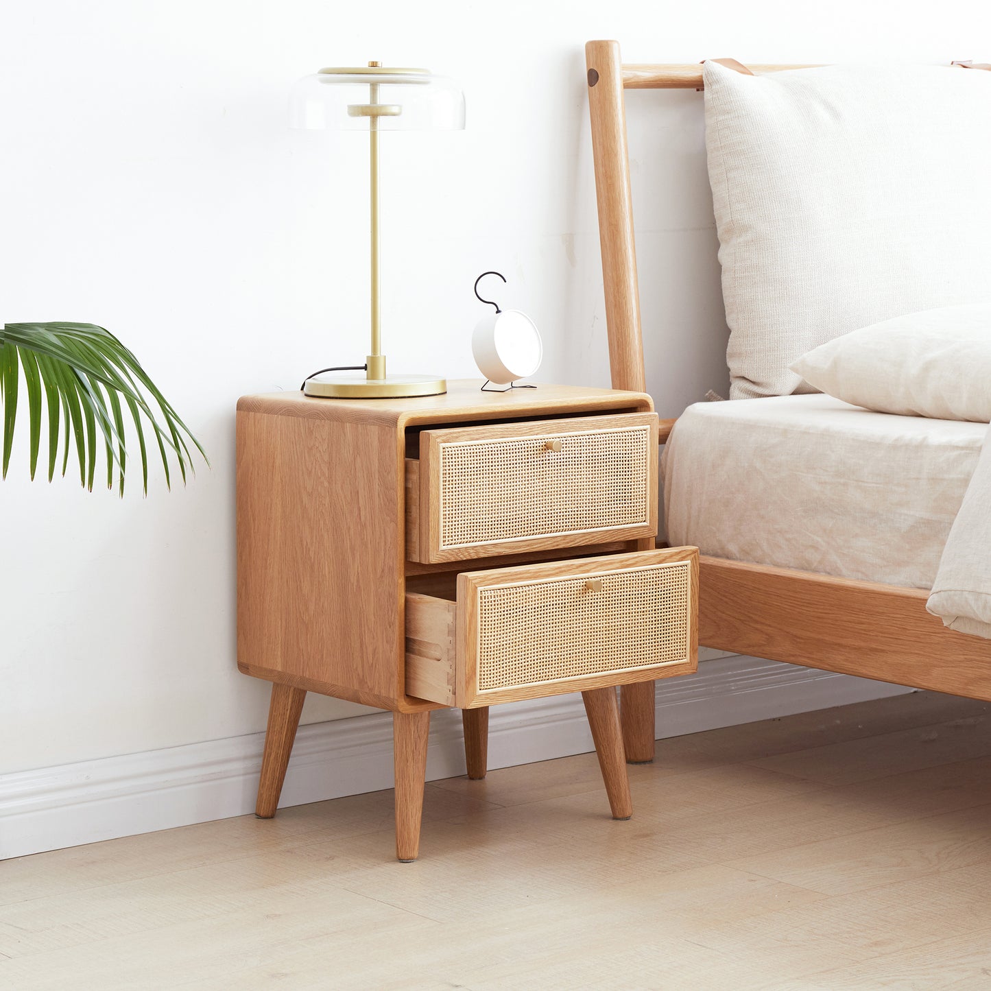 Bezzze Mid Century Modern Nightstands, Bedside Table with Rattan Decor Drawer, Boho End Table with Storage & Solid Wood Legs for Bedroom